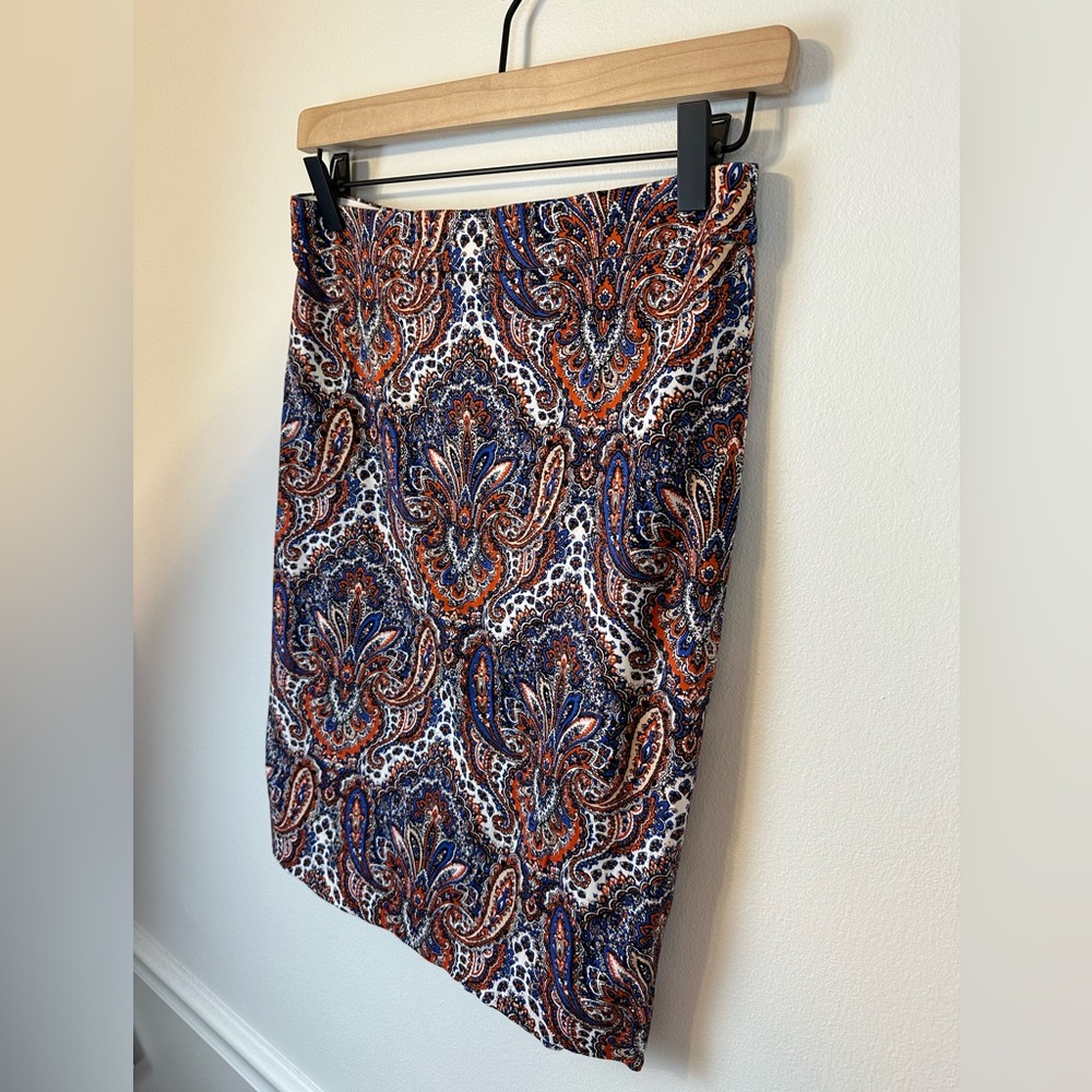 J. CREW Orange, Blue, White & Black Paisley Pencil Skirt | Size 0 - Picture 3 of 9